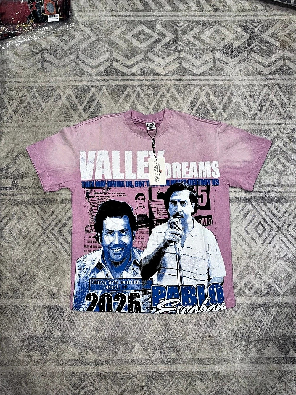 Valley Dreams Pablo Escobar T-Shirt Graphic Tee Pink Small